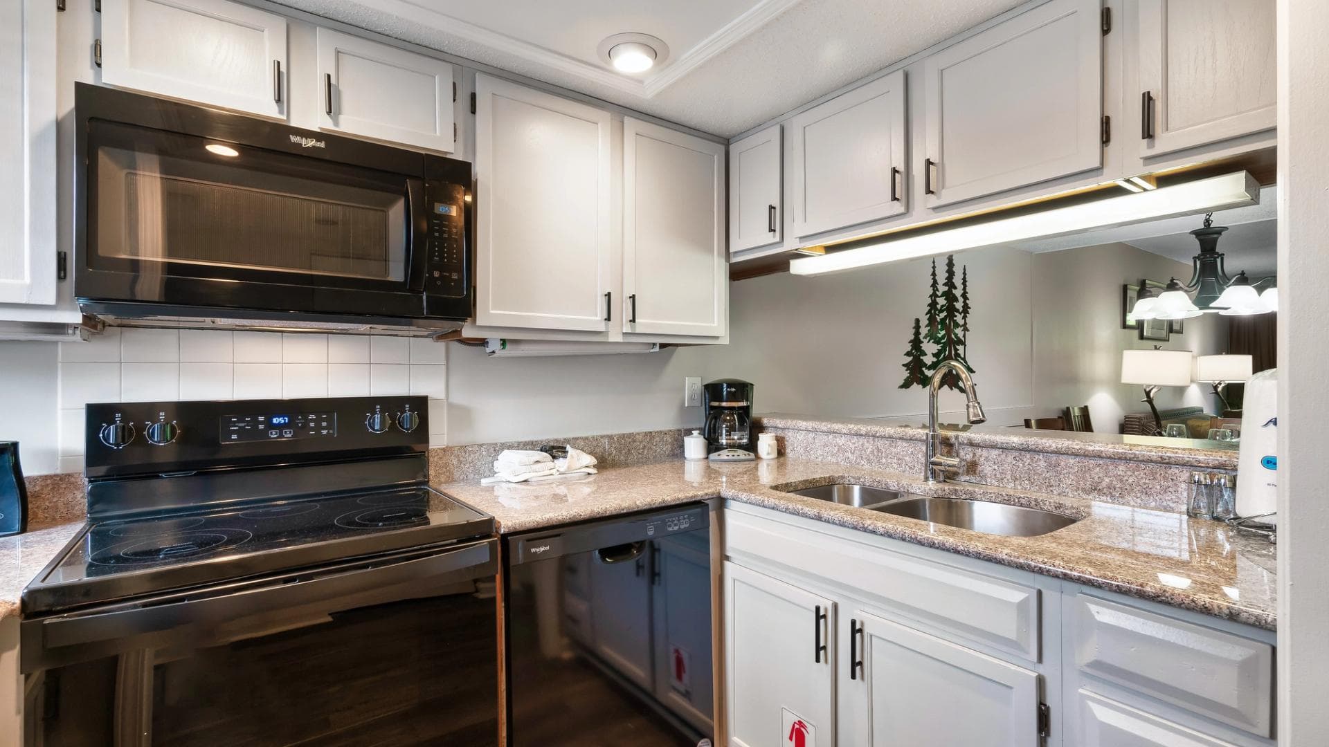 Fully Equipped Kitchenette